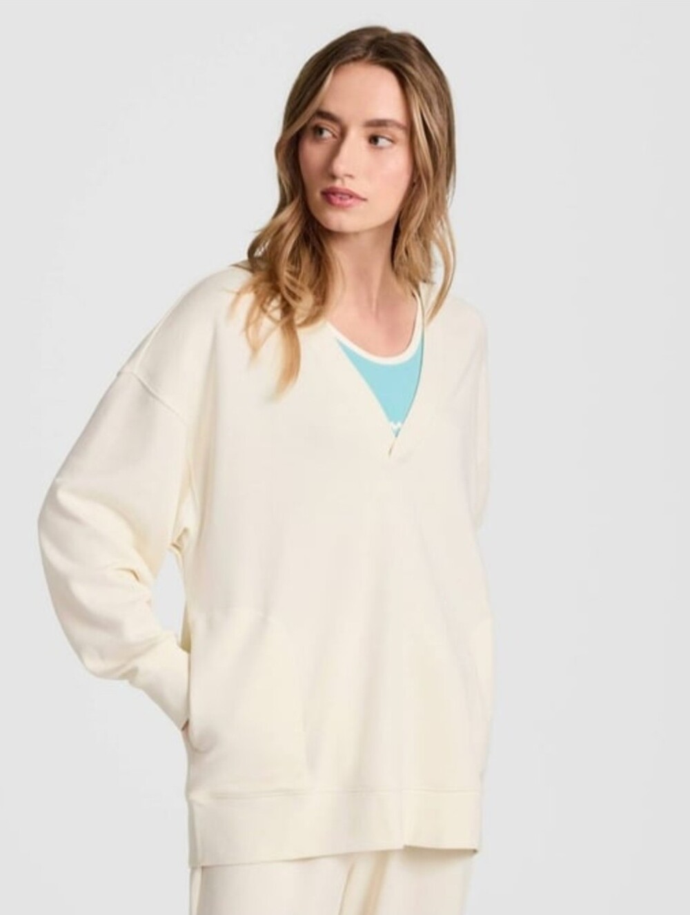 Champion Women's Long Sleeve V-Neck French Terry Pullover Sweater Size Small